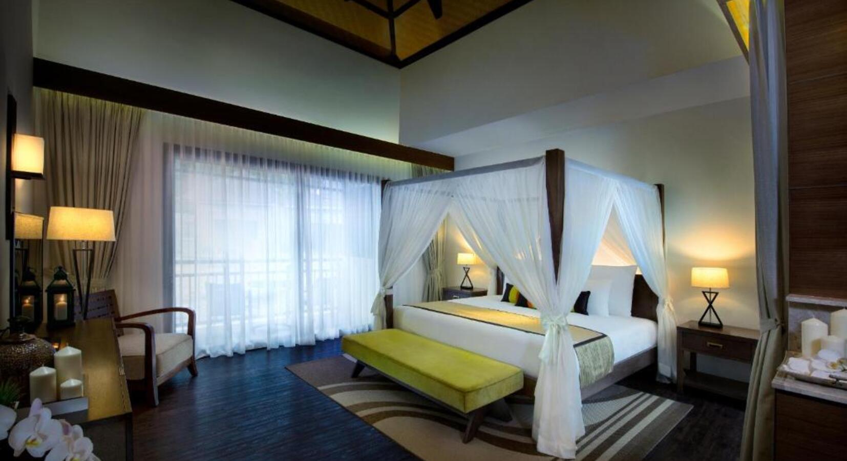 Lake Villa Bedroom