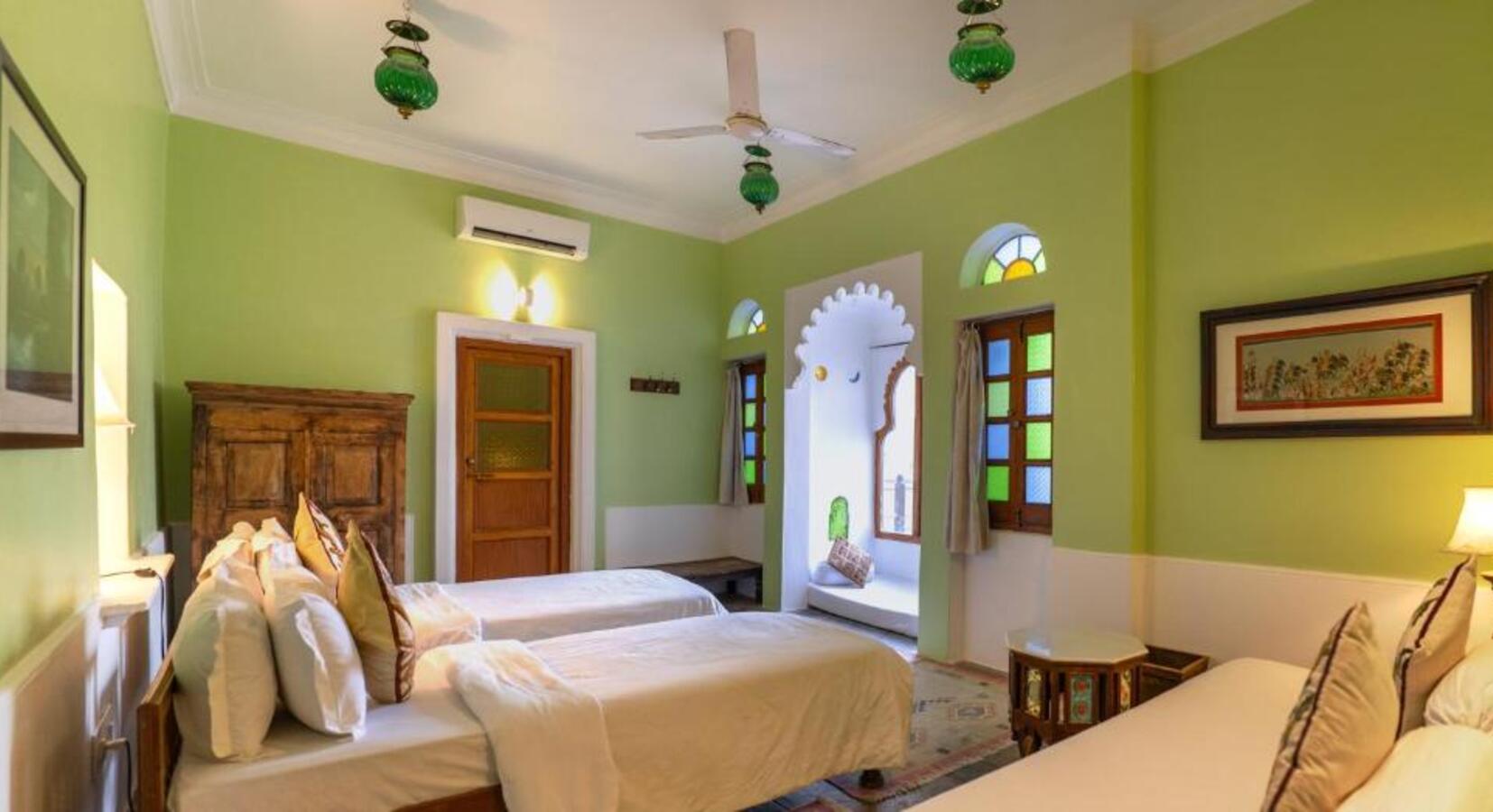 Twin Bedroom