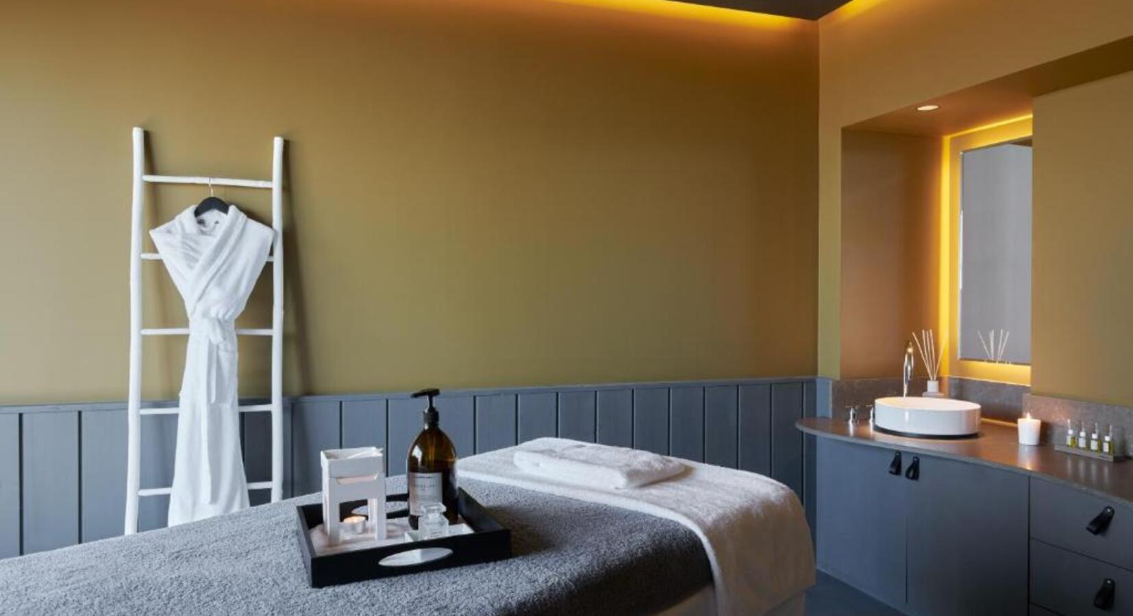 Massage room