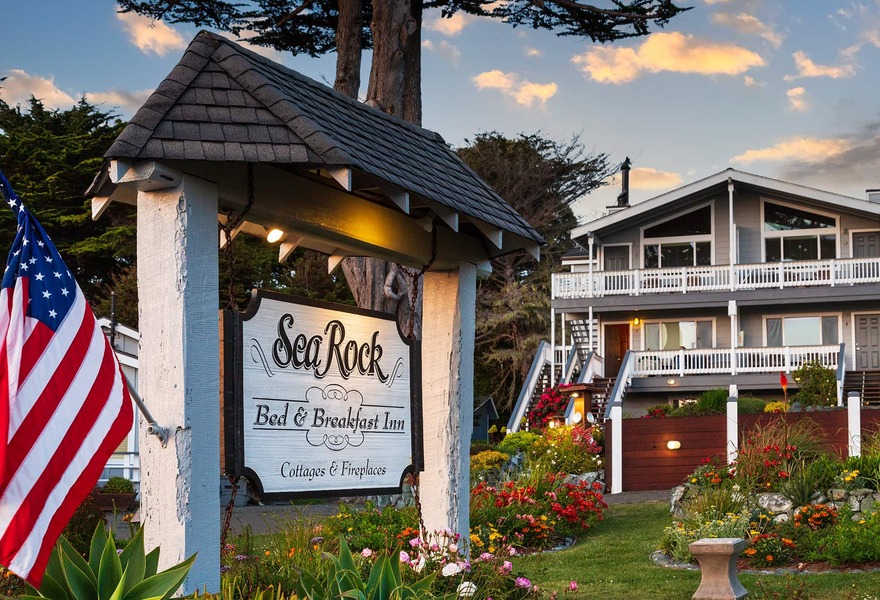 Sea Rock Inn