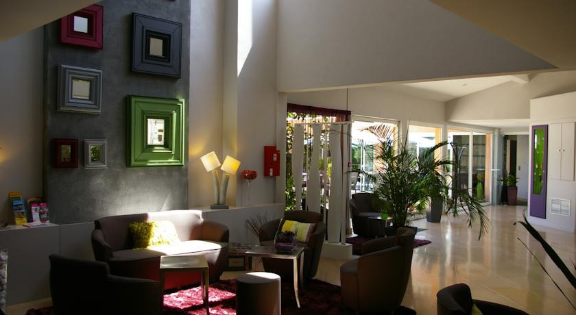 Le Carré D Alethius Hotel Restaurant Valence