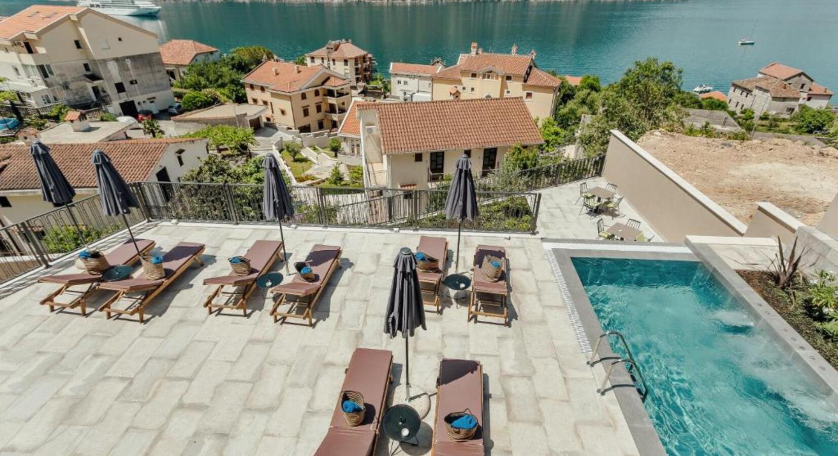 Pool area