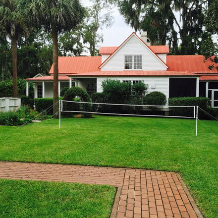 The Rhett House Inn