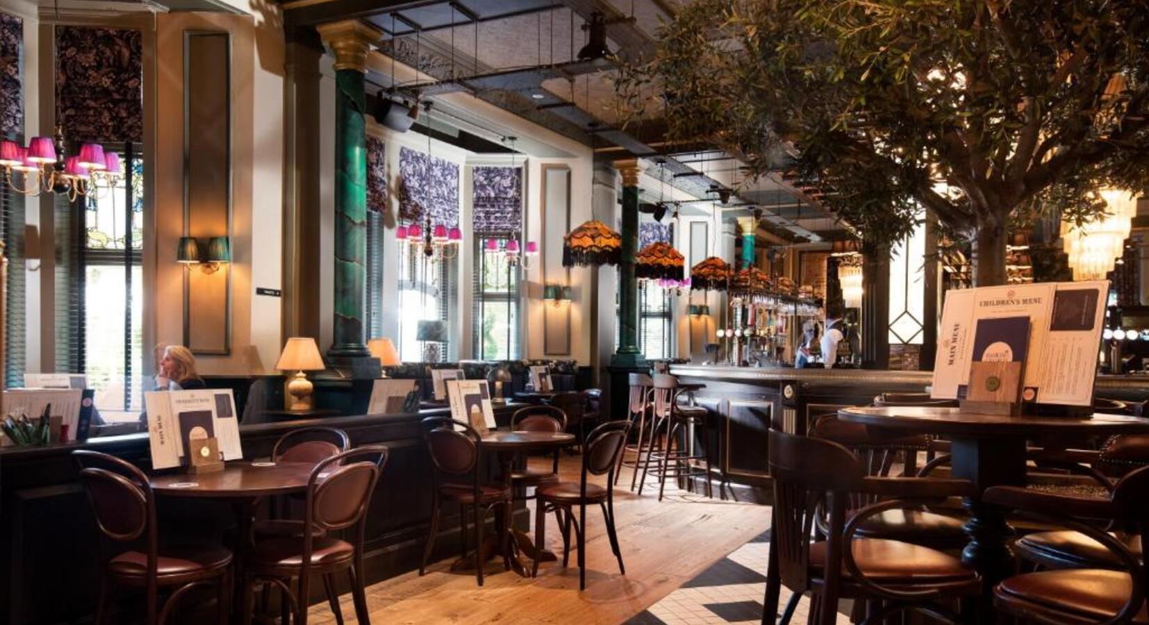 Bar