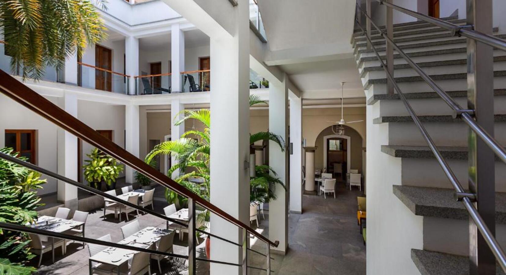 Courtyard Restaurant