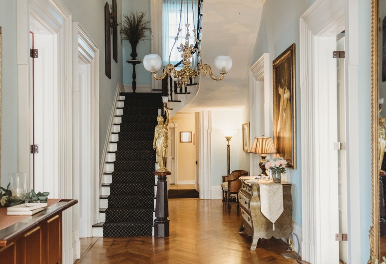 The Pepin Mansion, Indiana Review The Hotel Guru