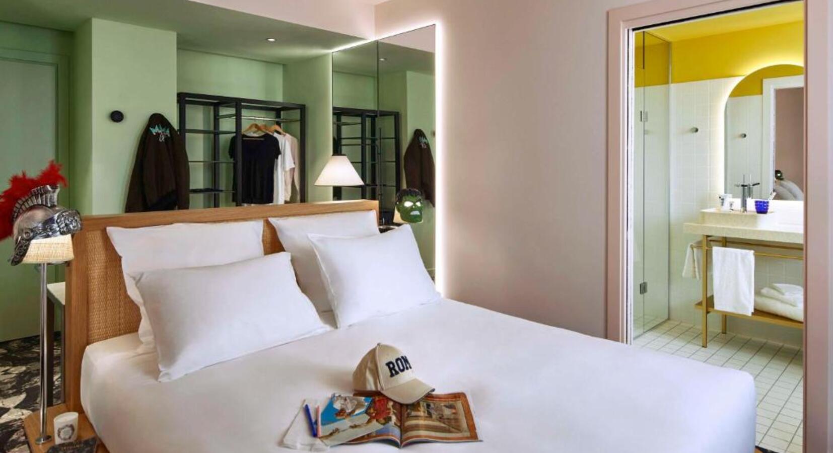 Guest Room