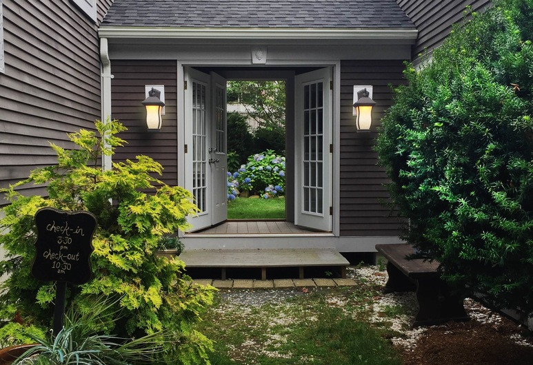 Frederick William House, Falmouth, MA Review The Hotel Guru