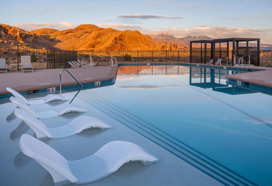 Lionsback Resort