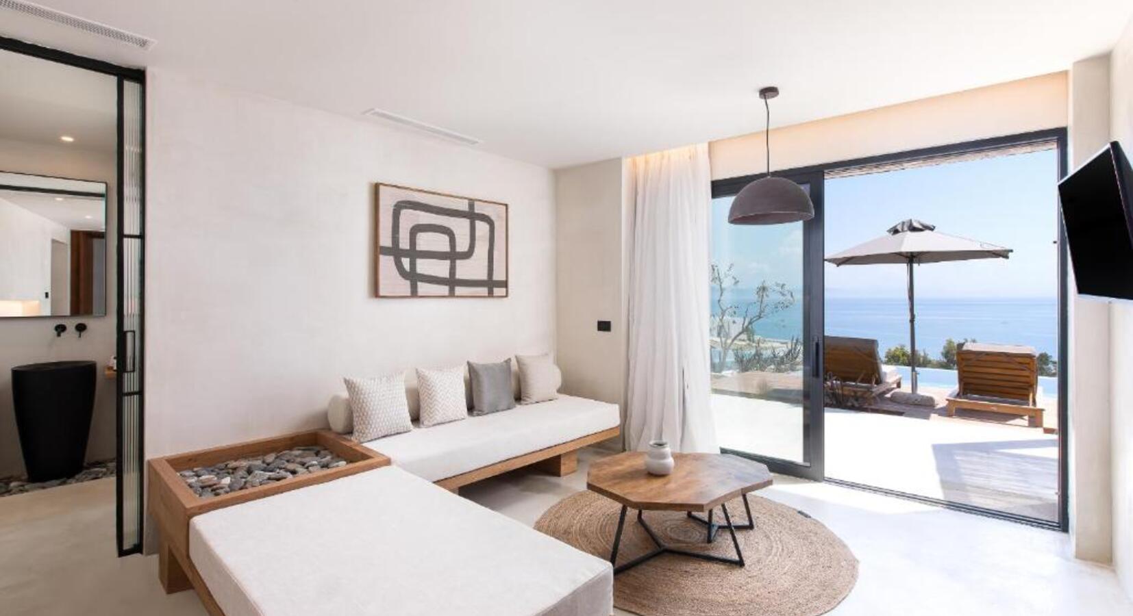 Deluxe Suite Sea View