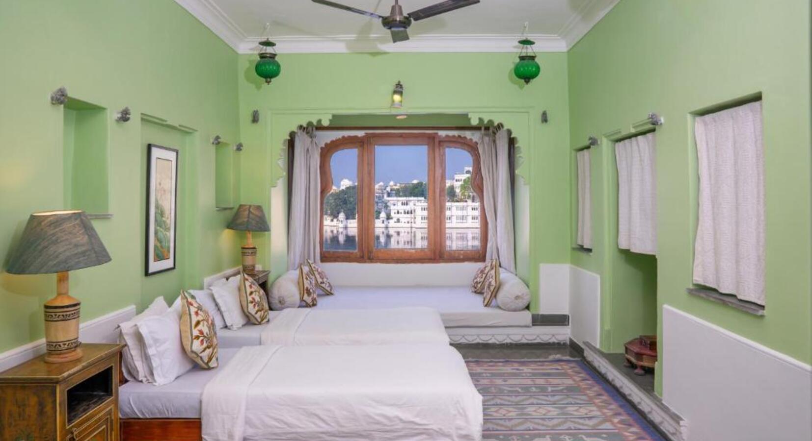 Twin Bedroom 