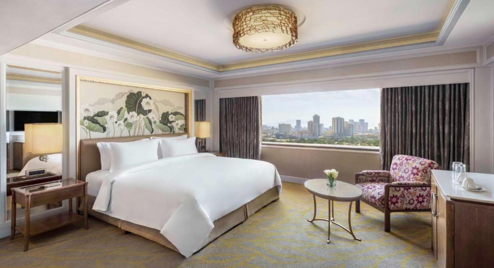 Premier Room