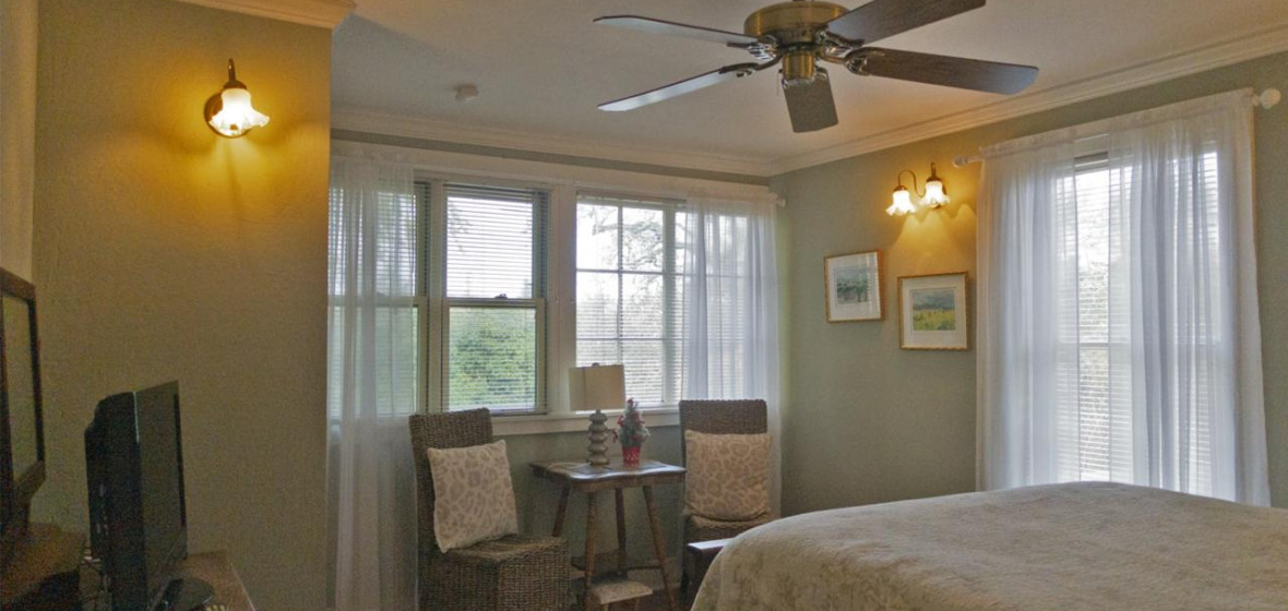 Cinnamon Bear Creekside Inn, Sonoma Review The Hotel Guru