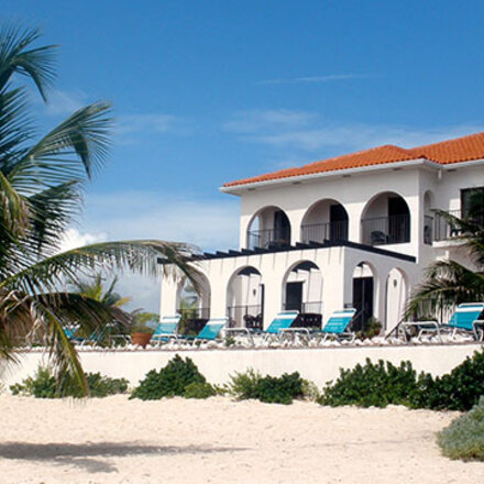 Turtle Nest Inn & Condos