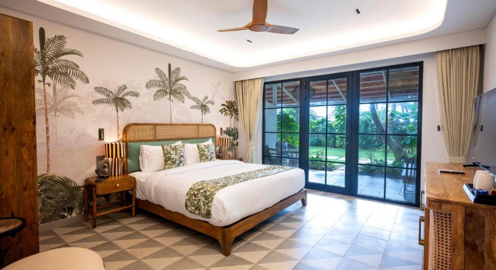 Premium Garden Room with Balcony