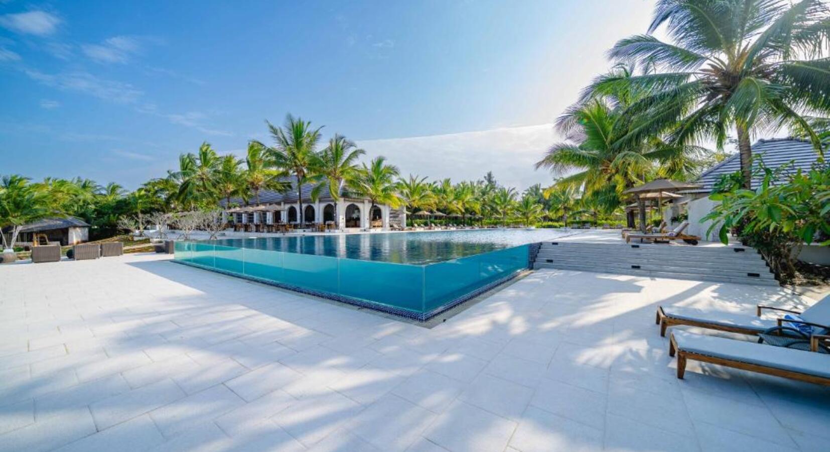 Pool area