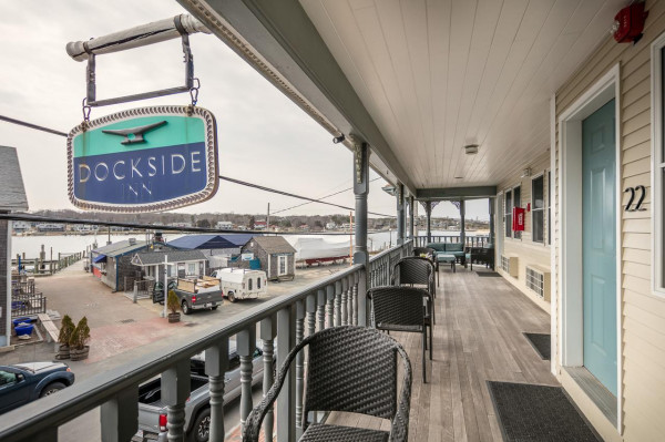 Dockside Inn