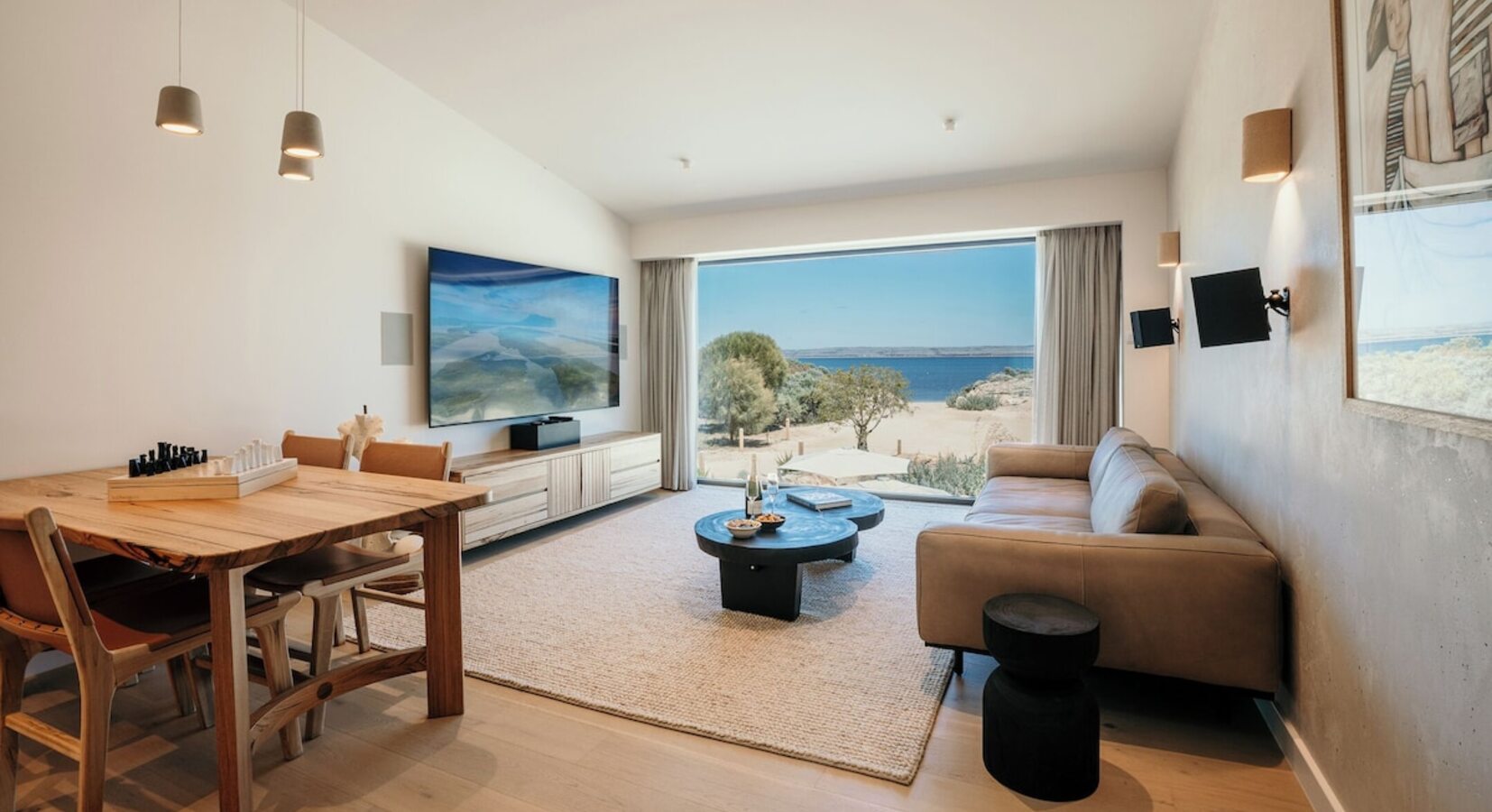 One Bed Ocean View Suite