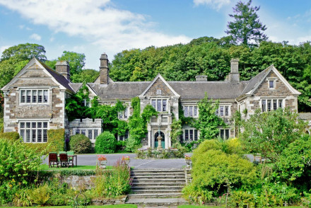 Lewtrenchard Manor