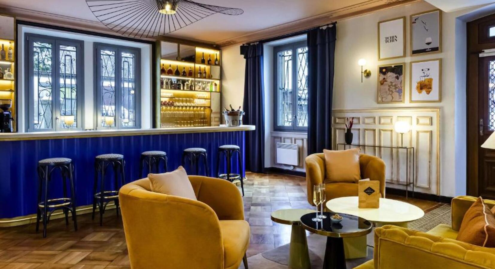 Bar/lounge