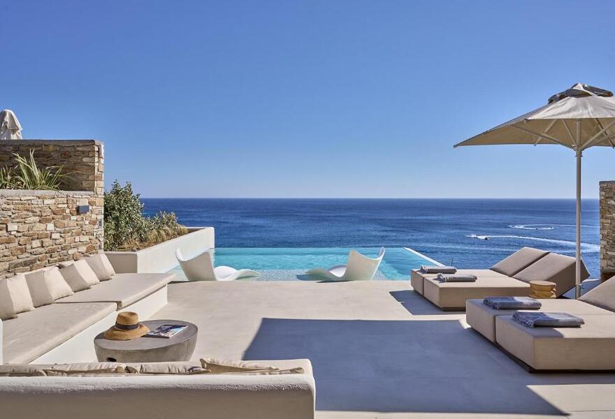 Ios Grand Pool Suites