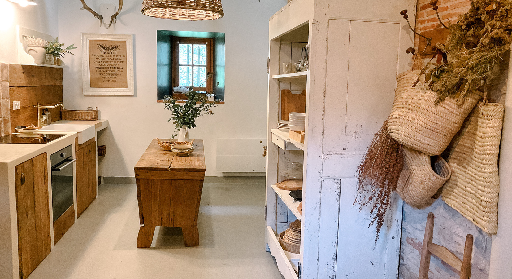 Magnolia self catering cottage kitchen 