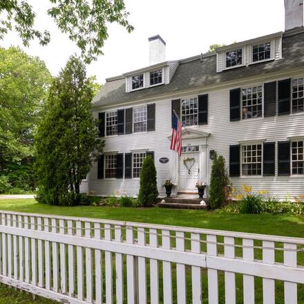 Waldo Emerson Inn