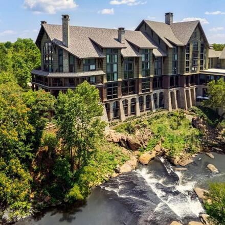 Grand Bohemian Lodge