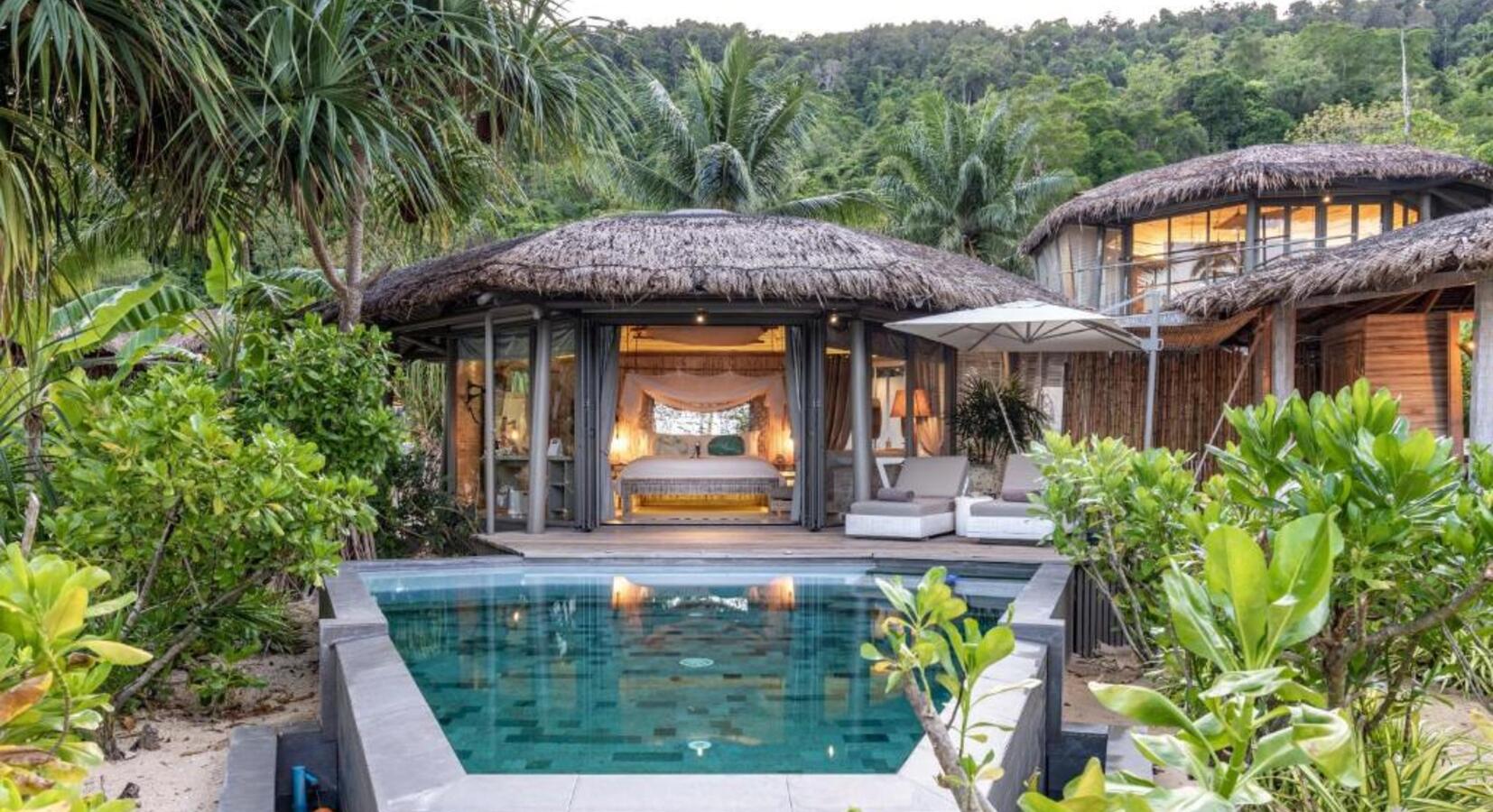 Private pool