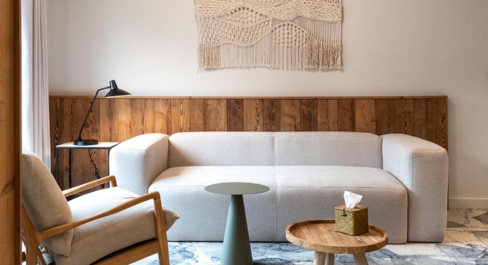 Guestroom details