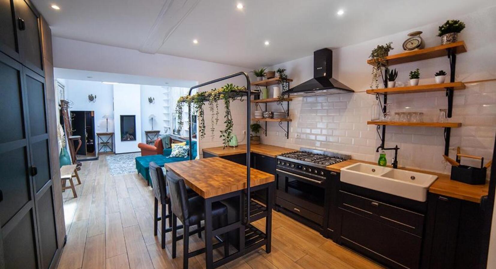 The Loft Kitchen 