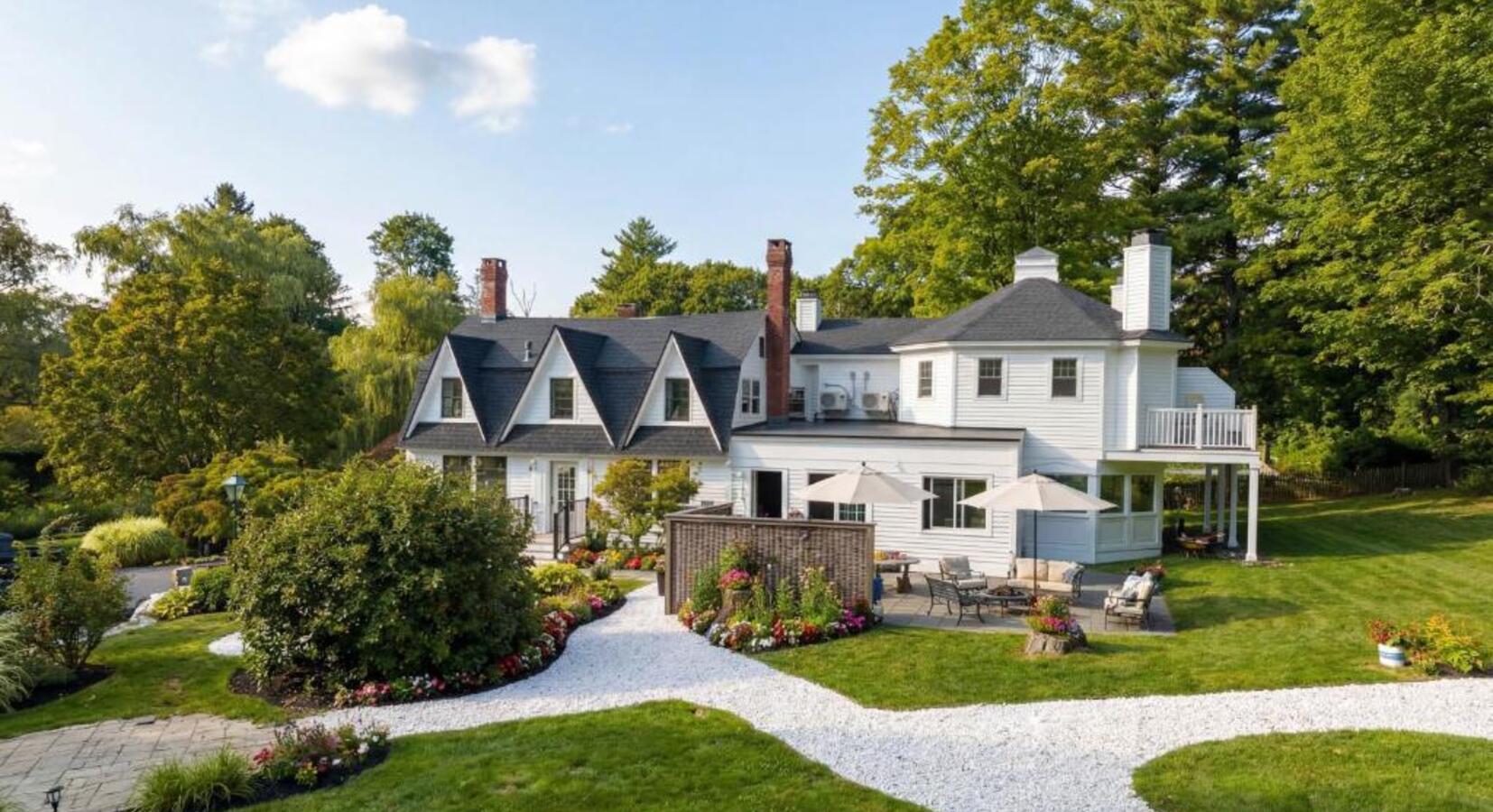 Photo of Garden Gables Inn