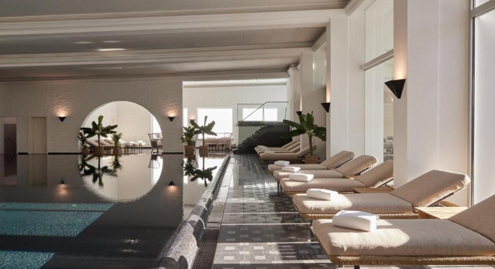 Indoor Swimming Pool 