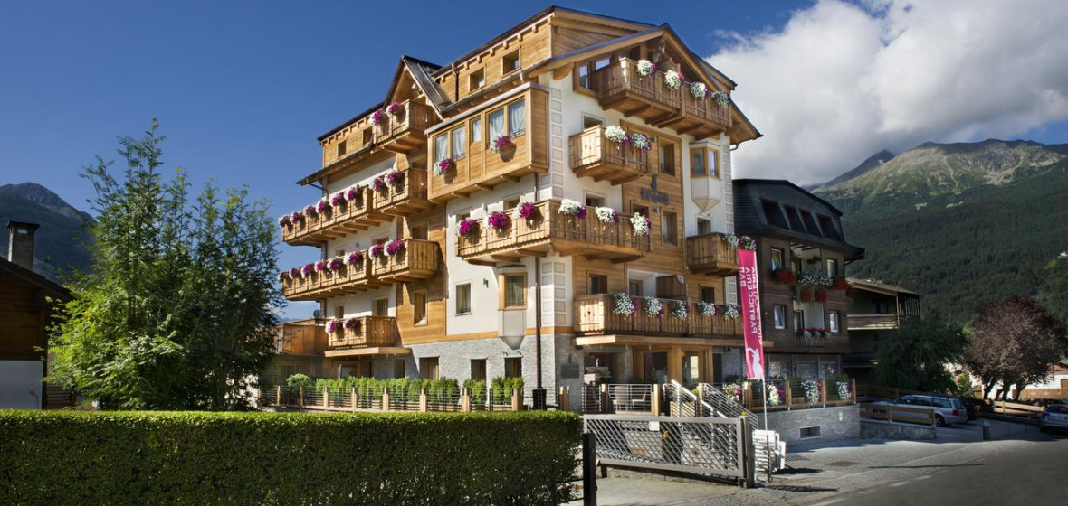 hotel cristallo.bormio.check out