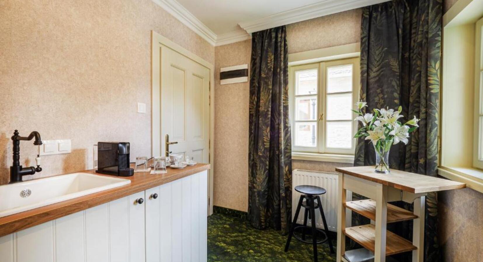 Kitchenette 