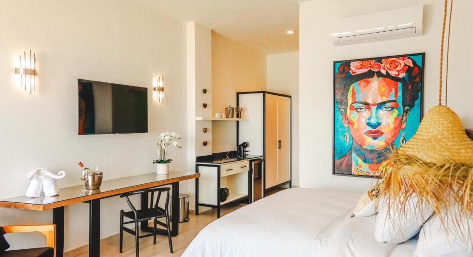 Guestroom details