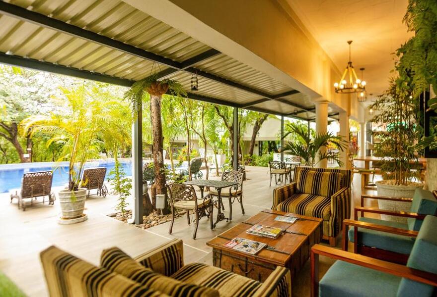 Kasambabezi Lodge