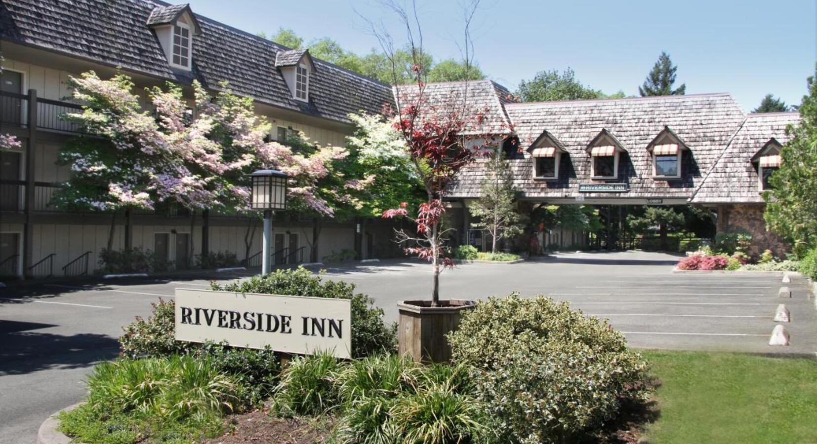 Photo of Riverside Inn
