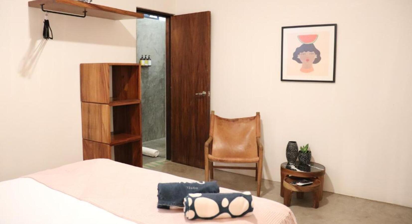 Guestroom details