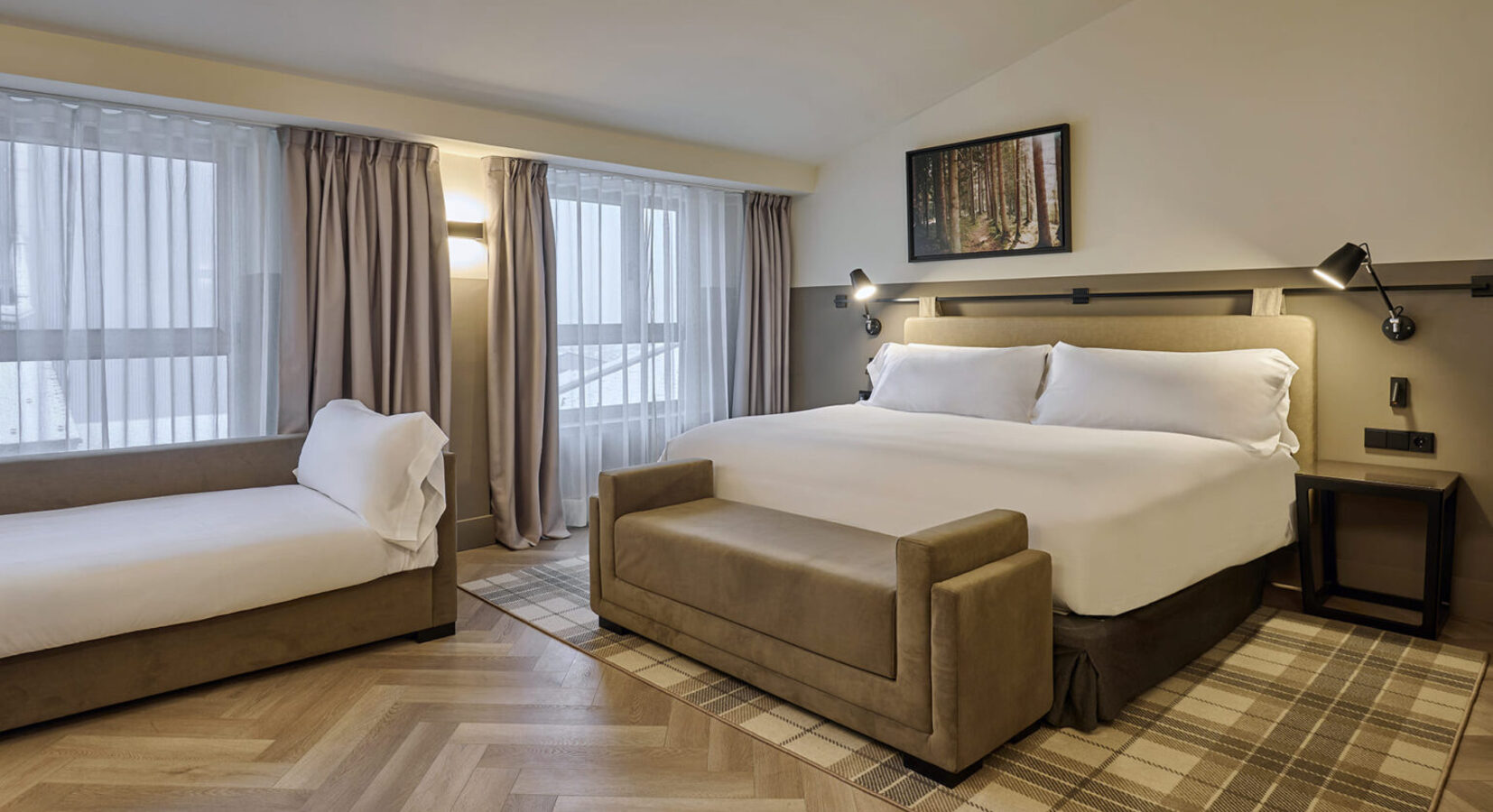 Family Grand Deluxe Room 