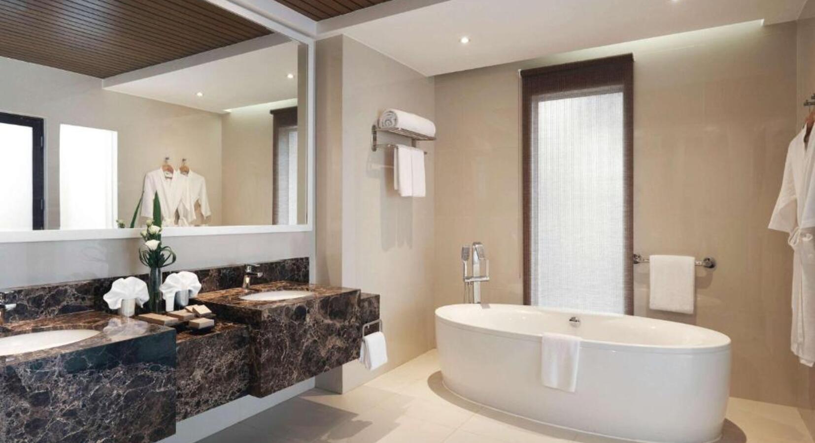 Marble Bathroom with Tub