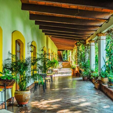 Hacienda Los Laureles