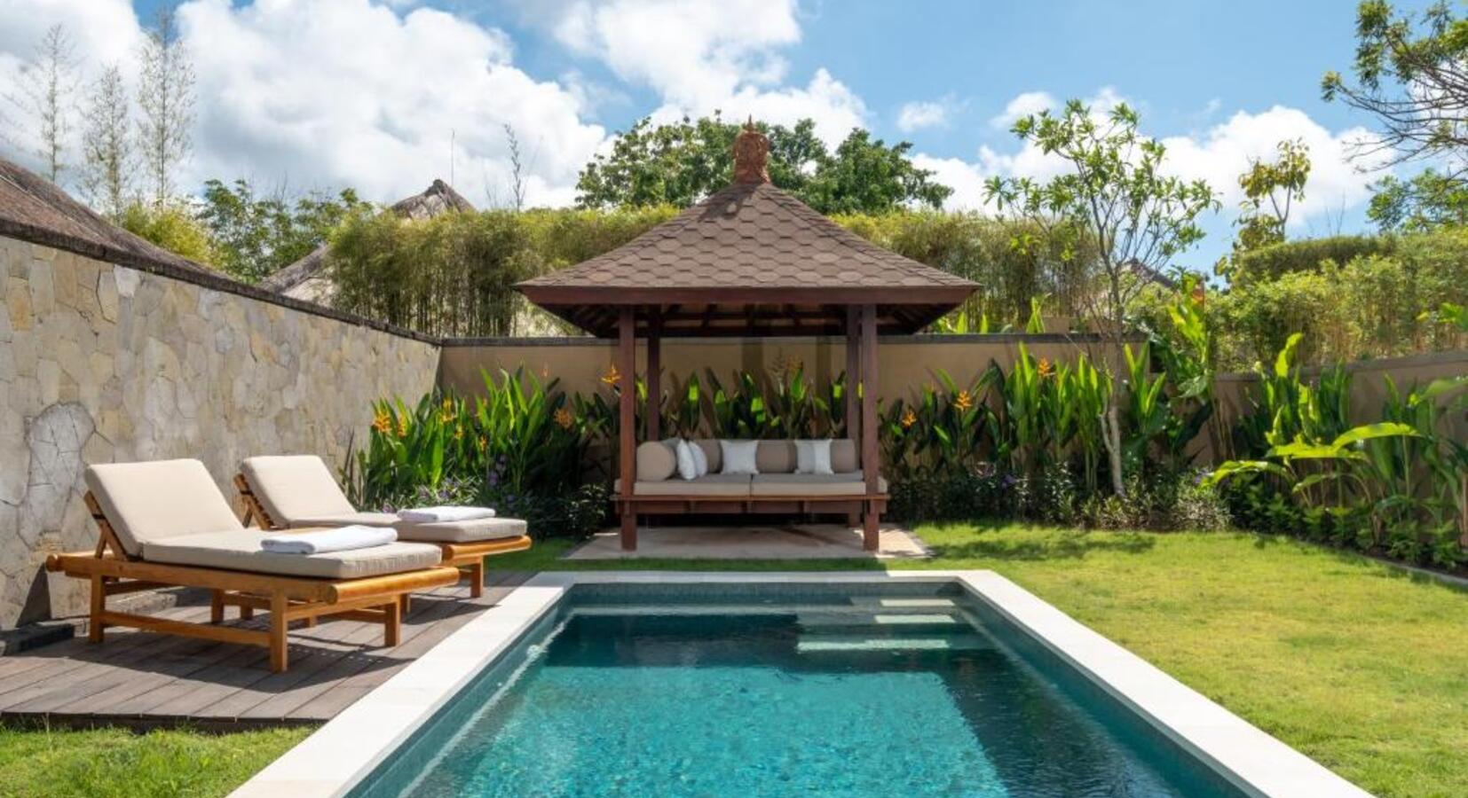 Private pool area