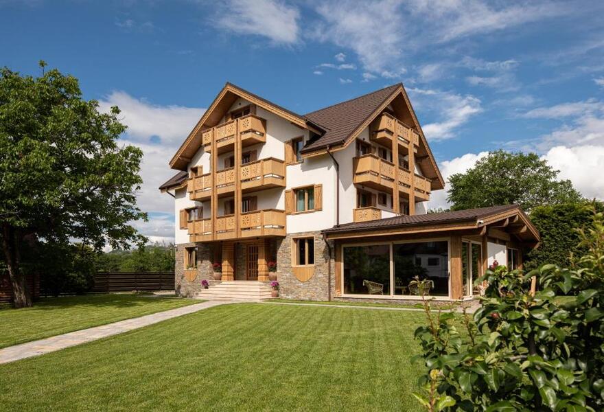 Zara Chalet