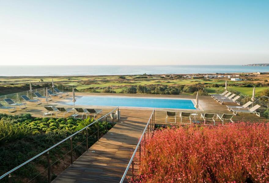 Palmares Beach House Hotel