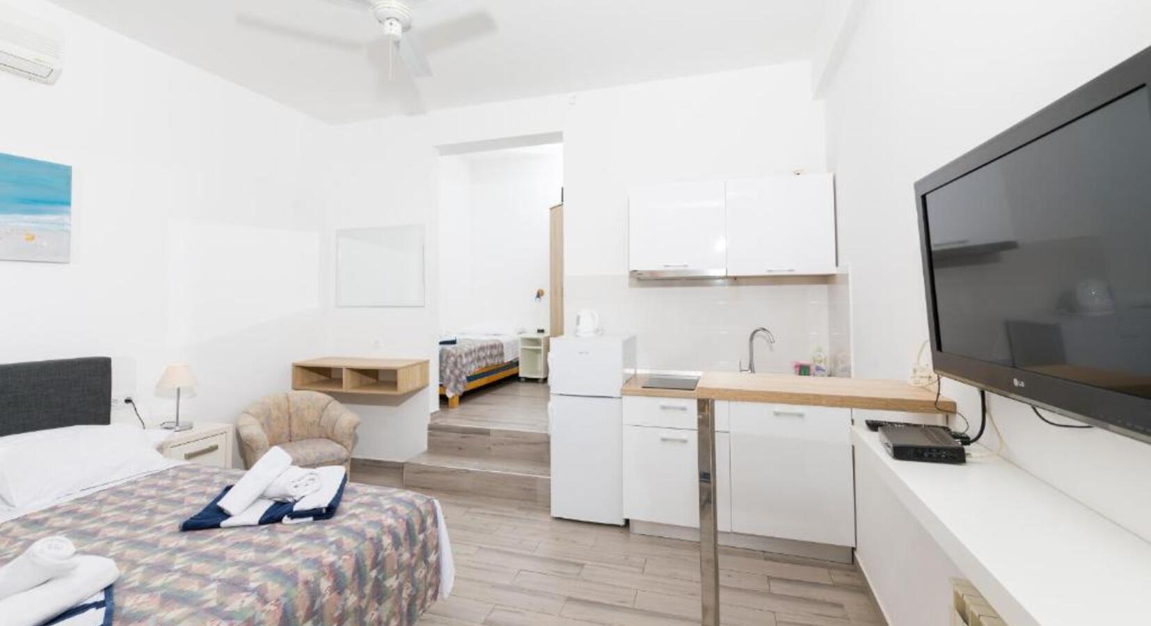 Guestroom details