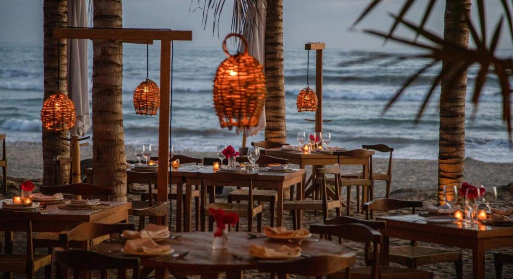 Beach dining