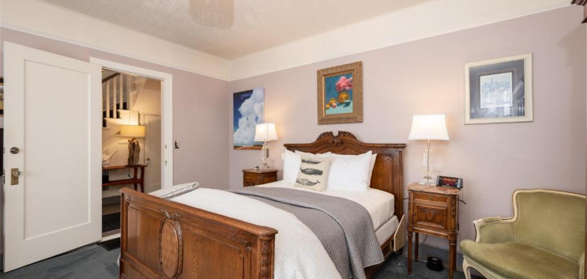 Whale Inn Nantucket Whale Inn, Half Moon Bay (California), United States of ...