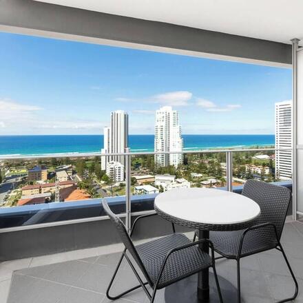 Meriton Suites Broadbeach
