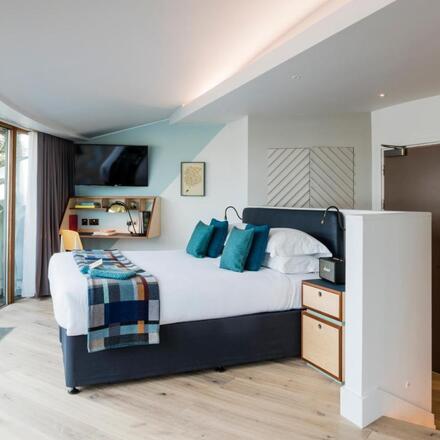 20 Cool London Hotels on a Budget